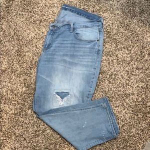 Plus Size Light Wash Denim Capris